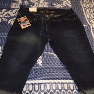 Women’s Capris